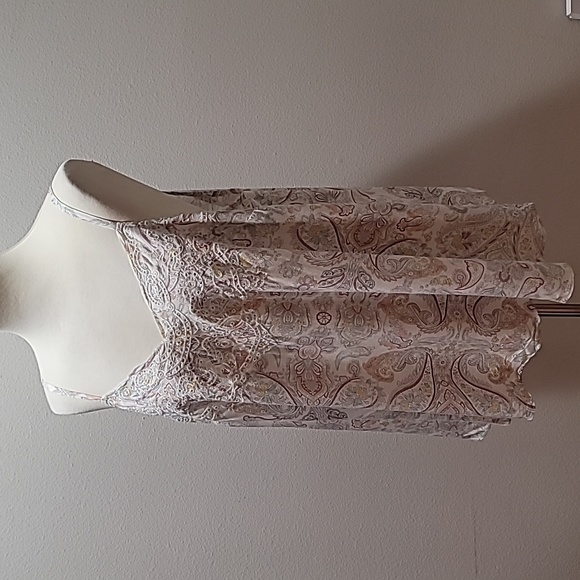 TORRID 2X WHITE PASTEL PAISLEY SLEEVELESS SUMMER TANK TOP BOHEMIAN CASUAL SHIRT - Picture 14 of 15